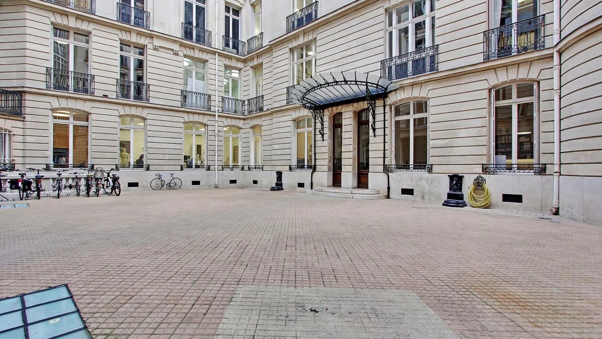Charming Apartment - 1Br-3P -Trocadero Paris France